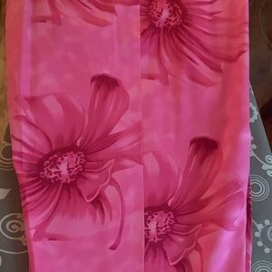 Women’s front zipper print Capri pants